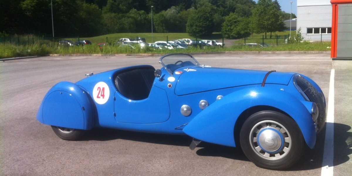 VL collection peugeot 402